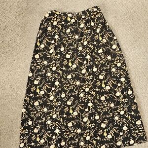 Lord & Taylor Maxi Skirt Size Small